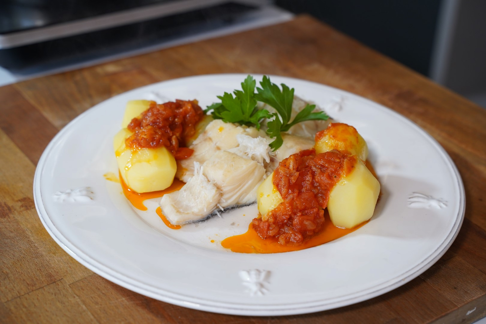 Batatas com Molho de Tomate e Bacalhau